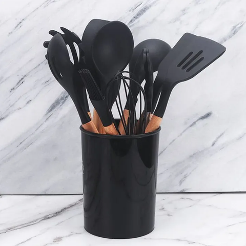 LOUCHES DE CUISINE NOIR