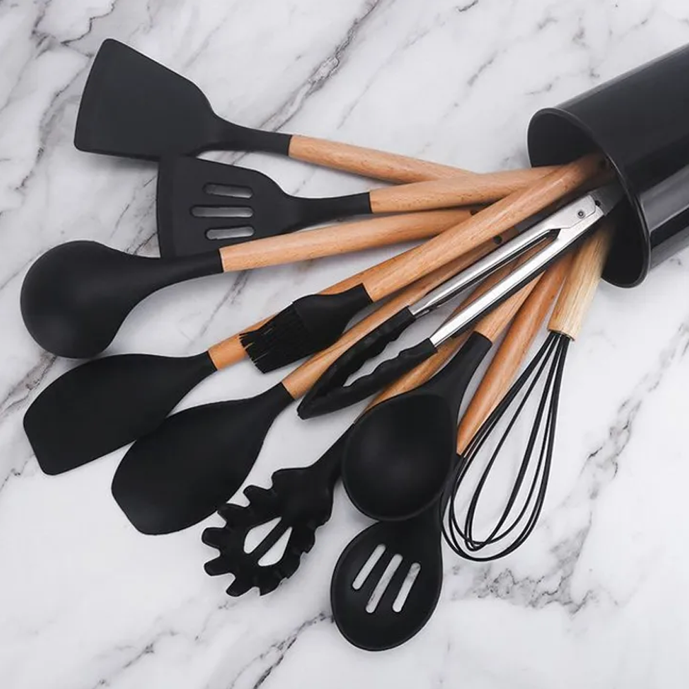 LOUCHES DE CUISINE NOIR