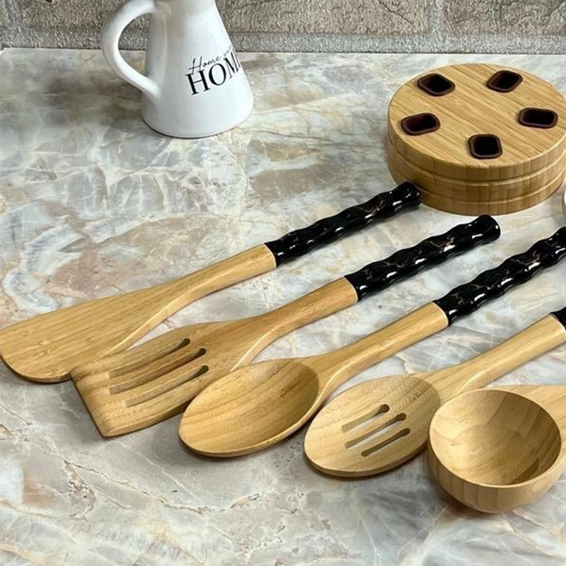 LOUCHES EN BAMBOU NOIR