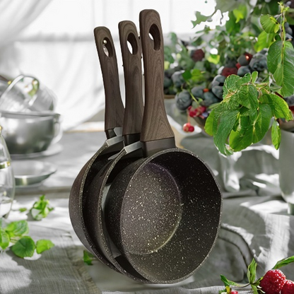 3 CASSEROLES EN GRANITE