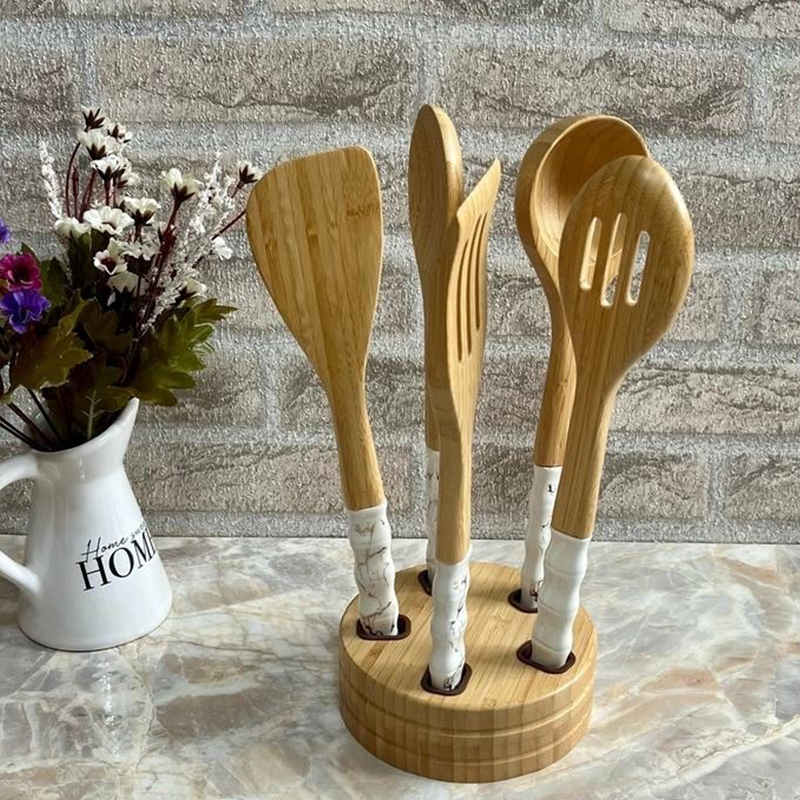 LOUCHES EN BAMBOU BLANC